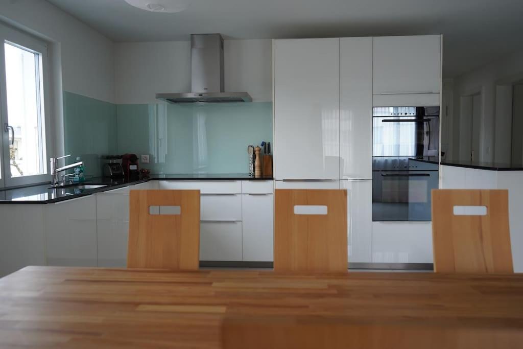 Luxus 3.5 Zimmer-wohnung-balkon-whirlpool-parking * Luzern