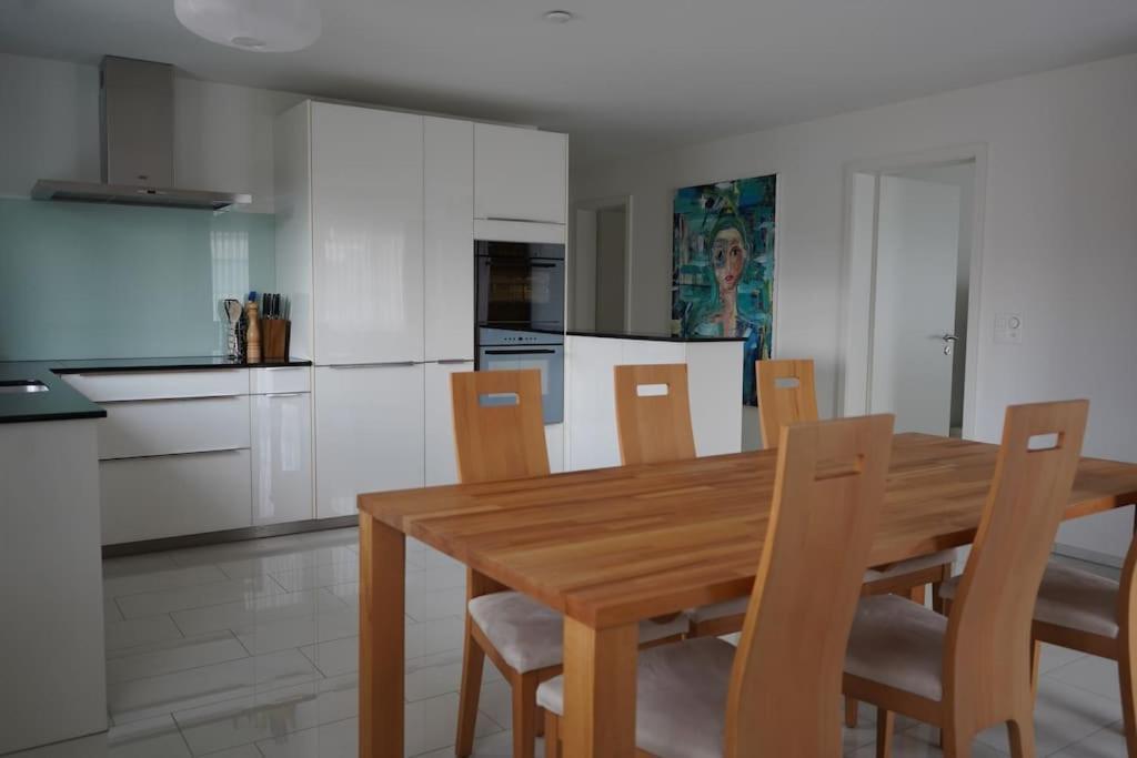 Apartment Luxus 3.5 Zimmer-wohnung-balkon-whirlpool-parking Luzern